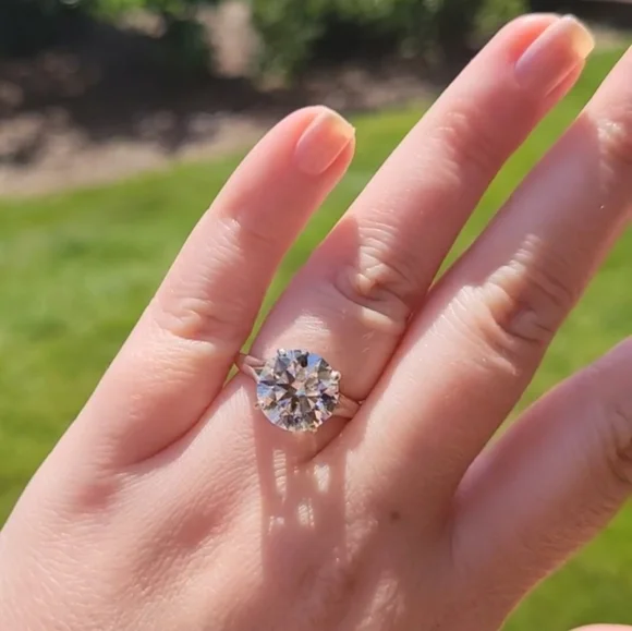 New 4ct Certified Moissanite Engagement Ringn - Picture 5 of 12